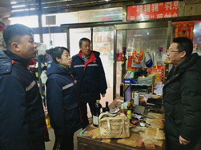 大同鹽業領導班子深入一線開展新春市場走訪活動